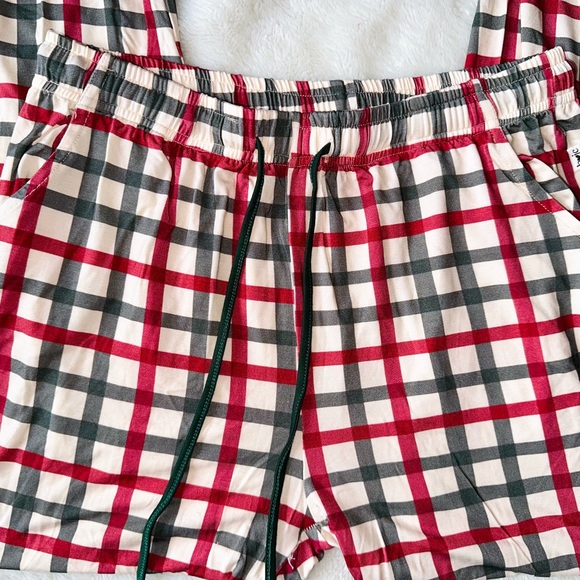 Bundle Of Joy Lounge Set - Picture 4 of 6